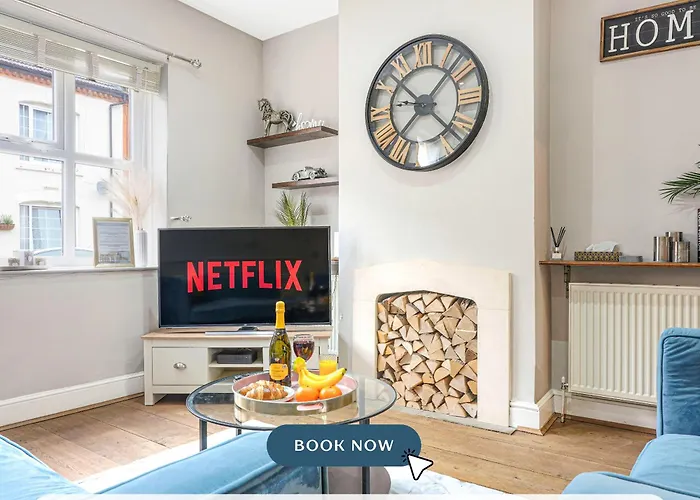 Colwyn House - Central Location - Free Parking, Pool Table, Super-Fast Wifi, Self Check-In And Smart Tv With Virgin Tv And Netflix By Yoko Property