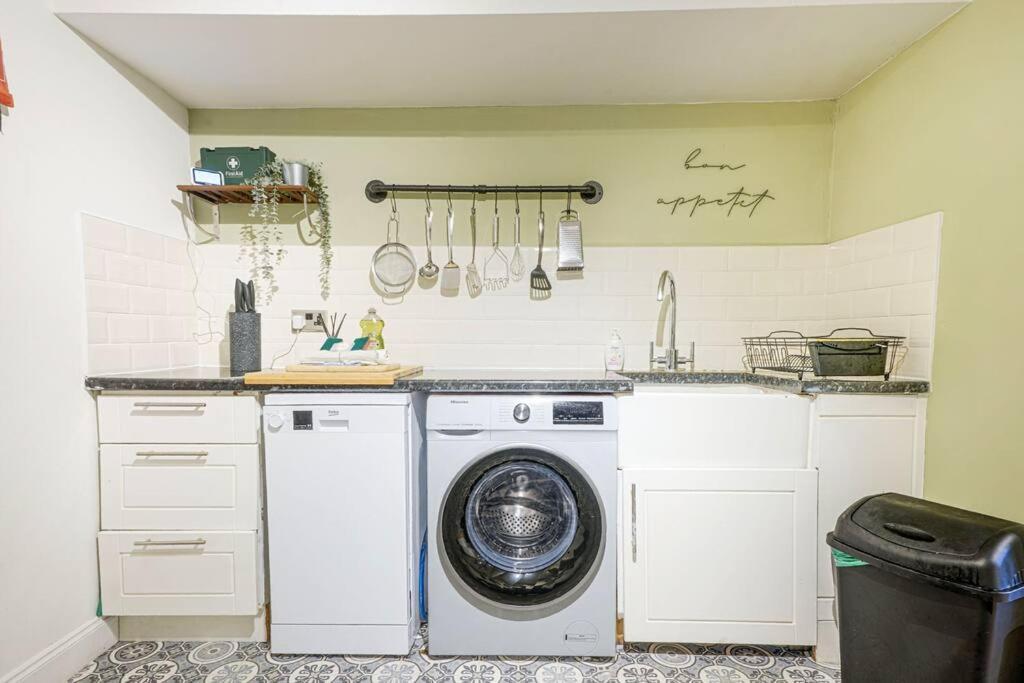Colwyn House - Location - Free Parking, Pool Table, Super-fast Wifi, Self Check-in And Smart Tv With Virgin Tv And Netflix By Yoko Сasa de vacaciones Northampton